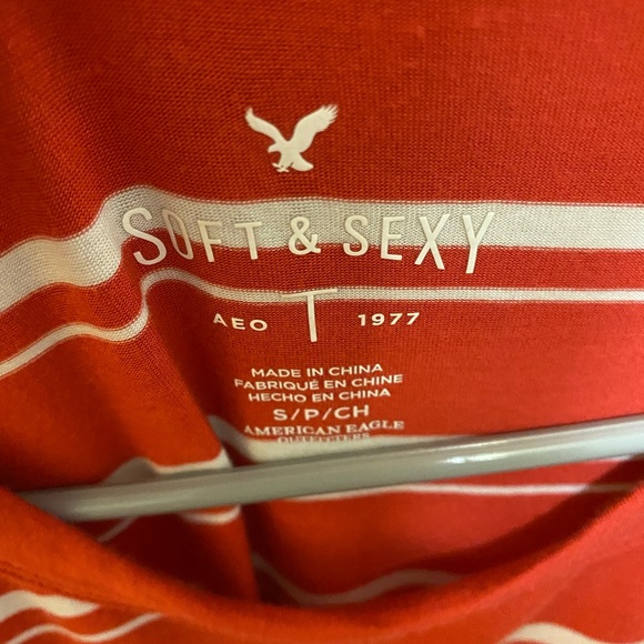 American Eagle T-Shirt - Picture 2 of 2